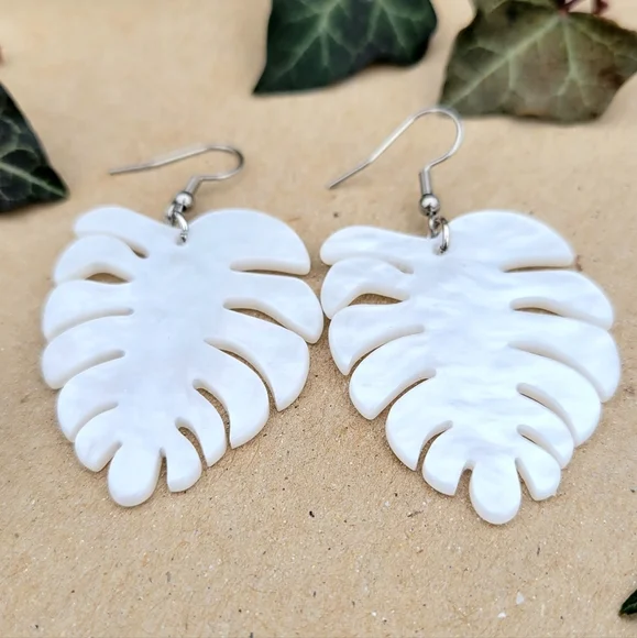 White Acrylic Monstera Leaf Dangle Earrings - Picture 2 of 6